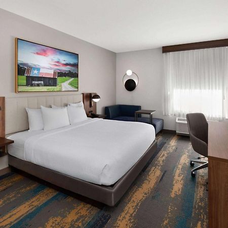 La Quinta Inn & Suites By Wyndham San Antonio At The Rim מראה חיצוני תמונה