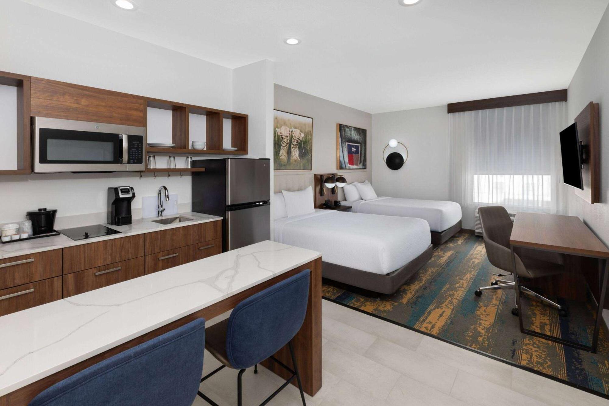 La Quinta Inn & Suites By Wyndham San Antonio At The Rim מראה חיצוני תמונה