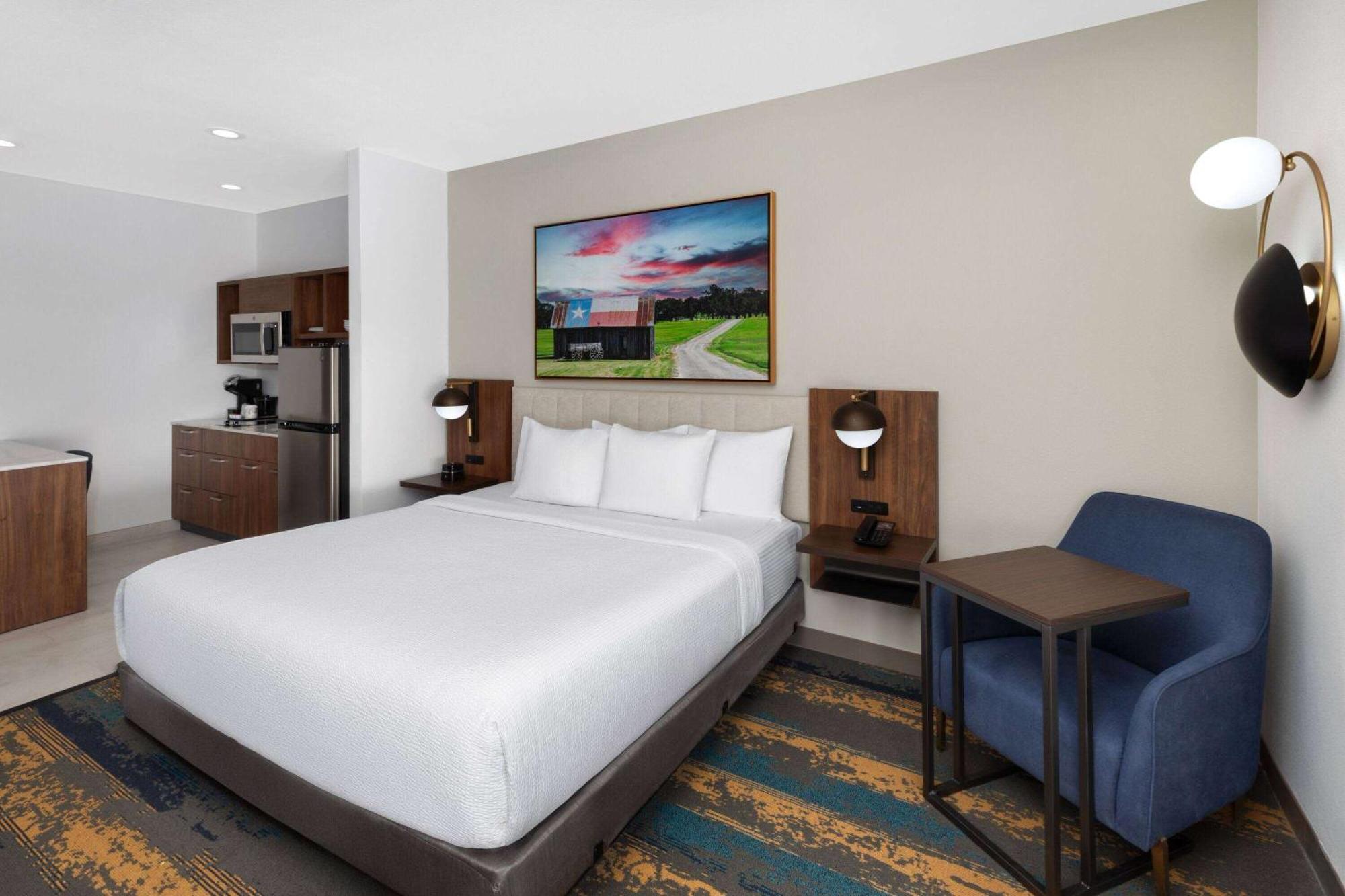 La Quinta Inn & Suites By Wyndham San Antonio At The Rim מראה חיצוני תמונה