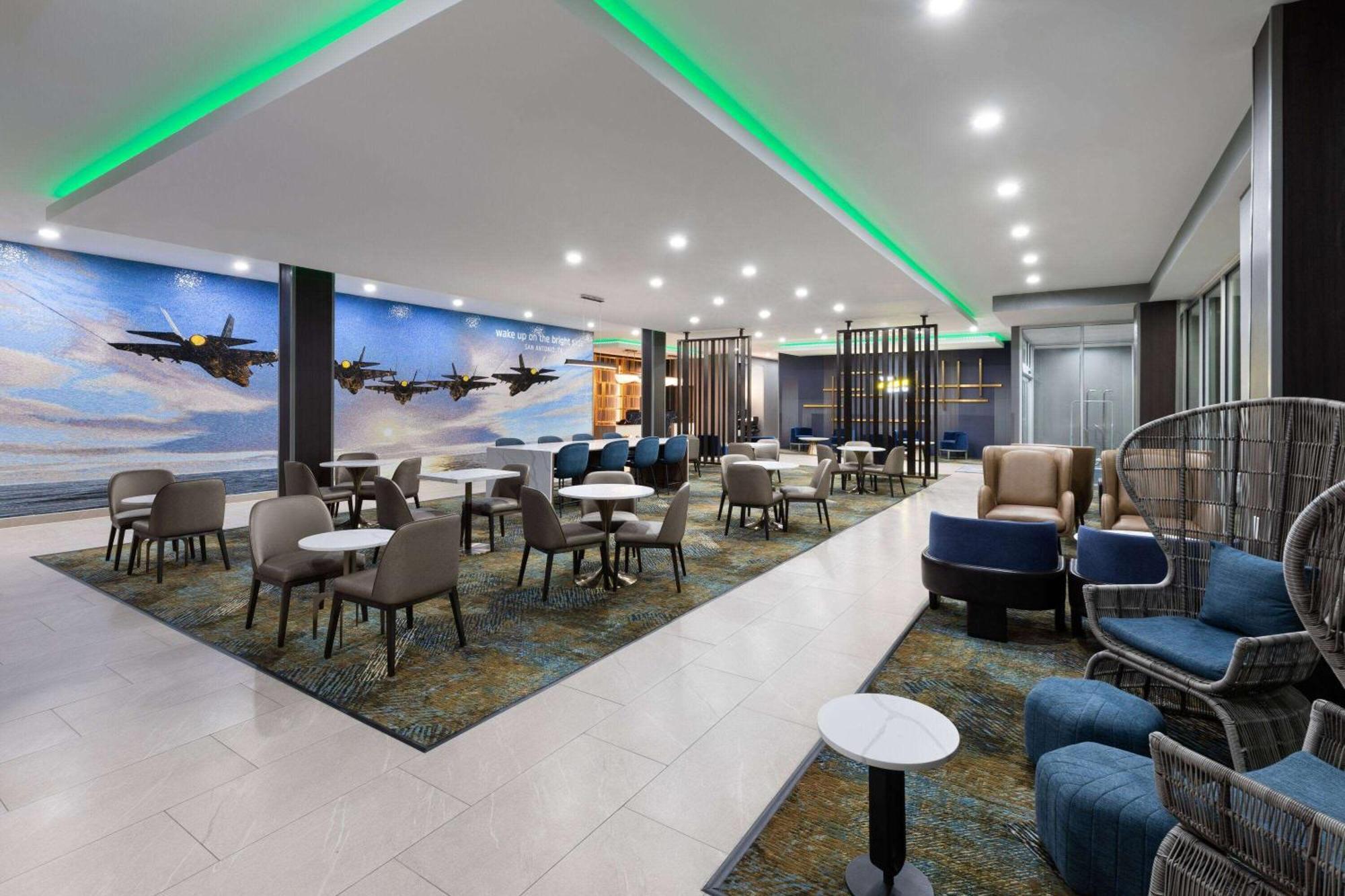 La Quinta Inn & Suites By Wyndham San Antonio At The Rim מראה חיצוני תמונה